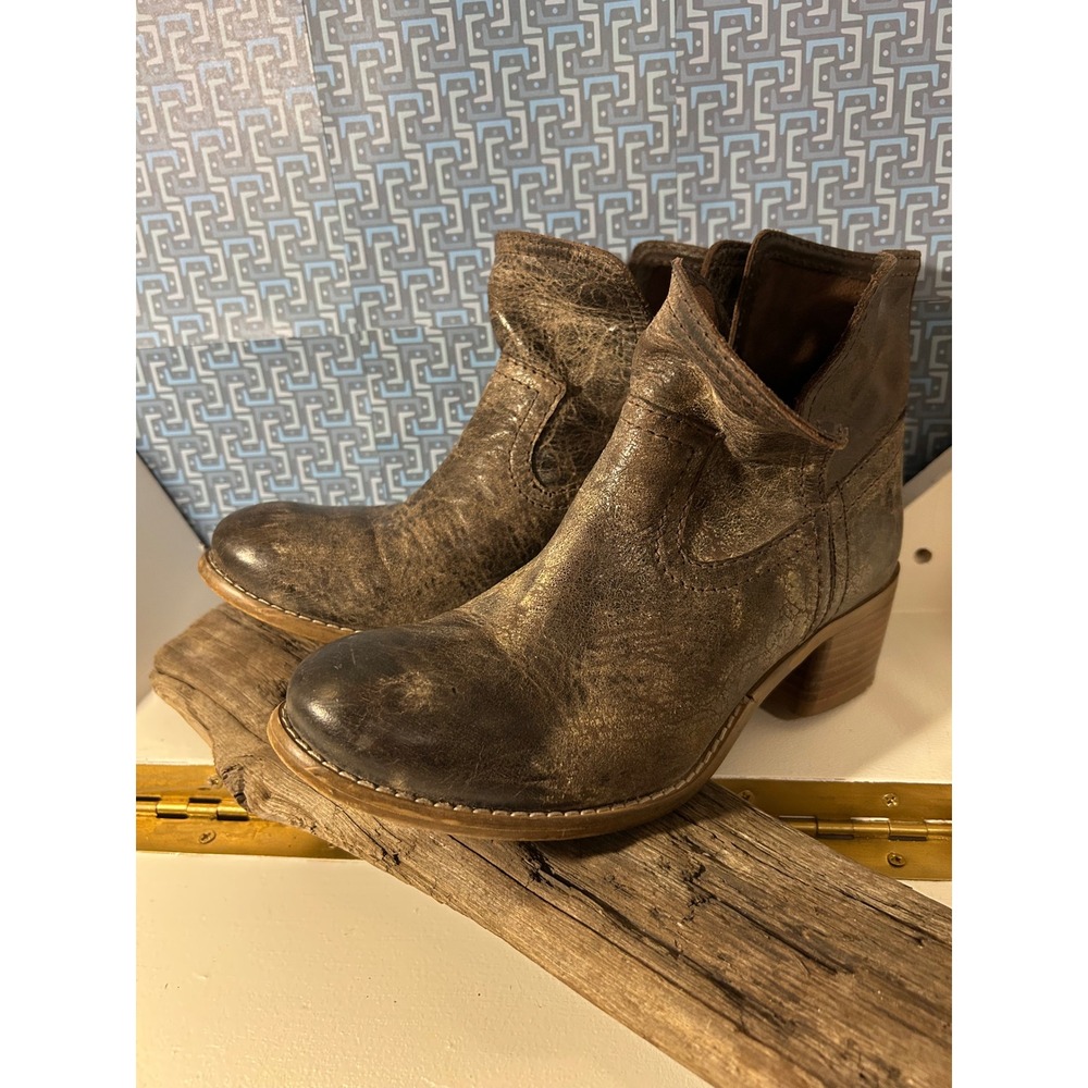 Diba True Womens Distressed Brown Metallic Leather Ankle Boots V-Cut Booties 7